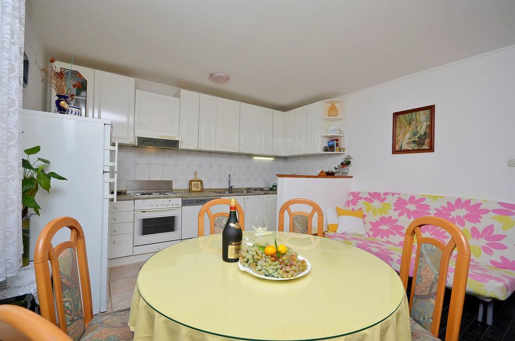 Apartments Branko Vodice Exterior photo